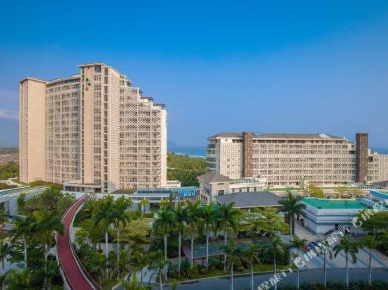 Aloha Oceanfront Suite Resort Lingshui (Hainan) Exterior photo
