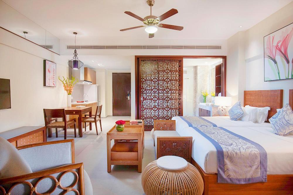 Aloha Oceanfront Suite Resort Lingshui (Hainan) Exterior photo