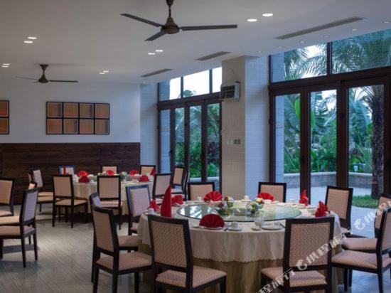 Aloha Oceanfront Suite Resort Lingshui (Hainan) Exterior photo
