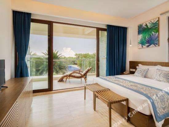 Aloha Oceanfront Suite Resort Lingshui (Hainan) Exterior photo