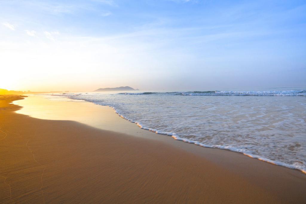 Aloha Oceanfront Suite Resort Lingshui (Hainan) Exterior photo