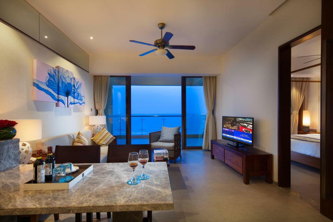 Aloha Oceanfront Suite Resort Lingshui (Hainan) Exterior photo